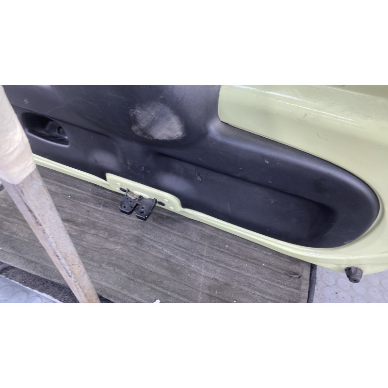 Malle/Hayon arriere RENAULT TWINGO 2 Photo n°12