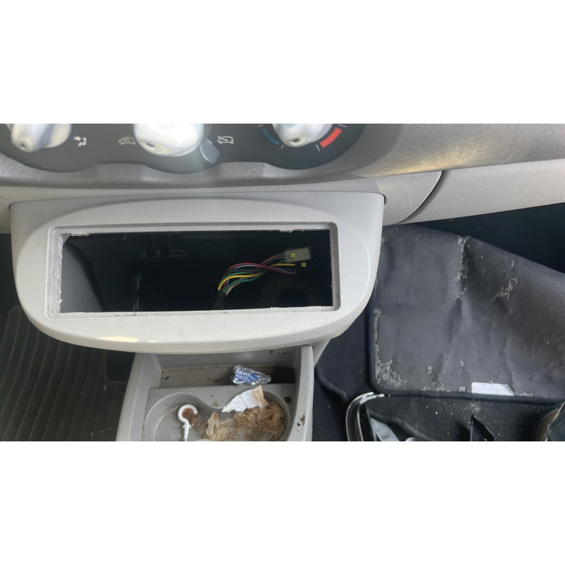 Ceinture arriere gauche RENAULT TWINGO 2 Photo n°13