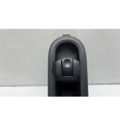 Interrupteur de leve vitre avant droit RENAULT TWINGO 2