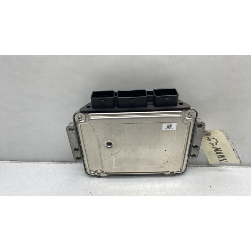 Calculateur moteur PEUGEOT 308 1 Photo n°4
