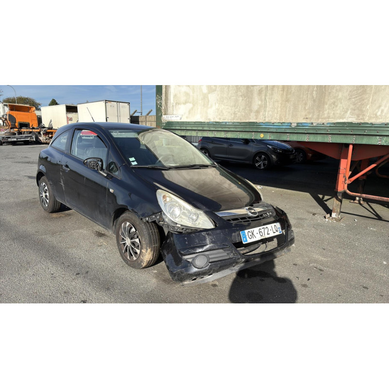 Feu arriere principal gauche (feux) OPEL CORSA D Photo n°19