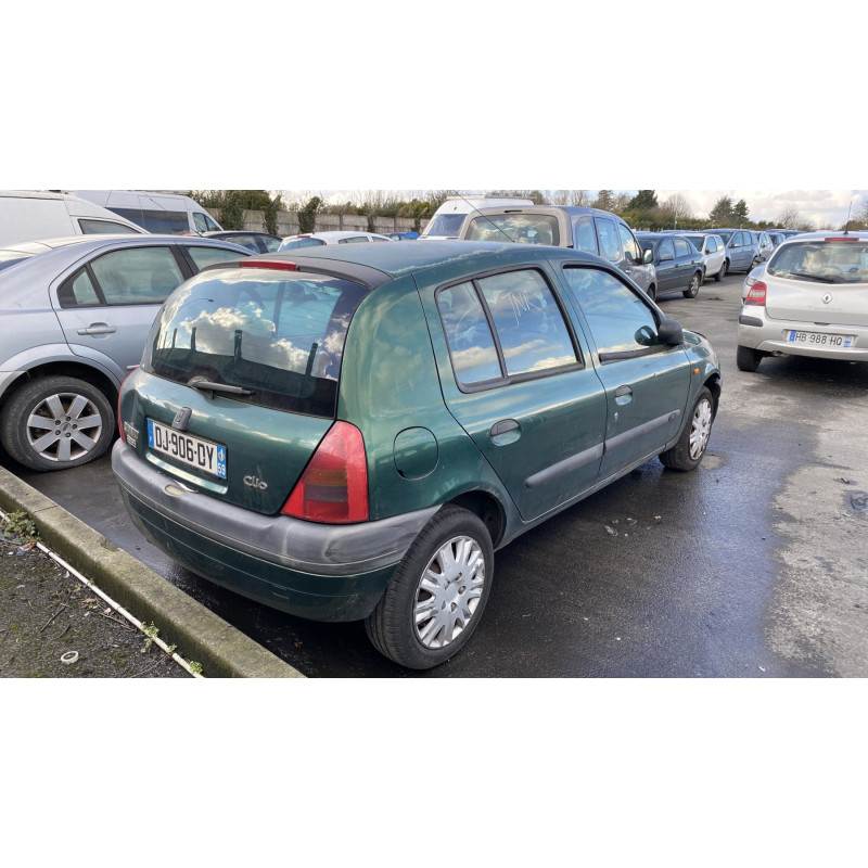 Calandre RENAULT CLIO 2 Photo n°7