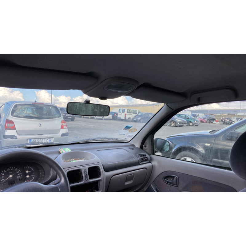 Calandre RENAULT CLIO 2 Photo n°20