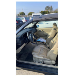 Vitre avant droit VOLKSWAGEN GOLF 4