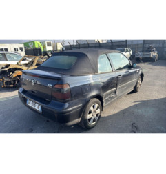 Vitre avant droit VOLKSWAGEN GOLF 4