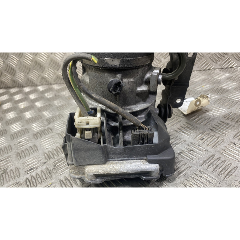 Pompe de direction CITROEN BERLINGO 2 Photo n°4