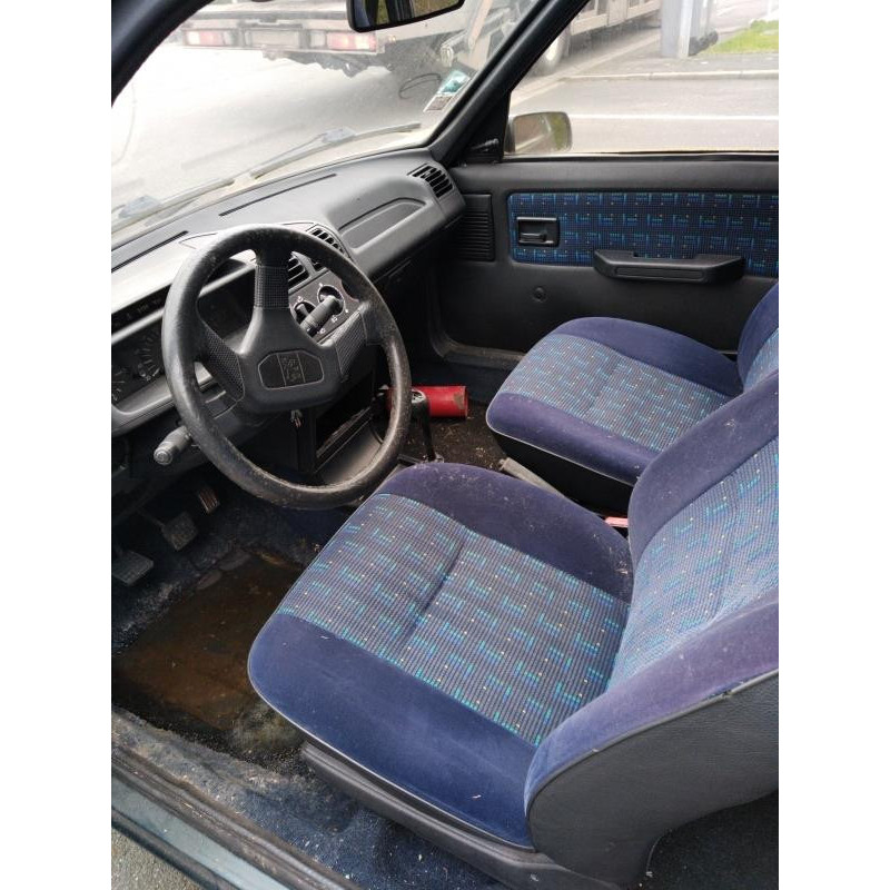 Verin de coffre PEUGEOT 205 Photo n°6