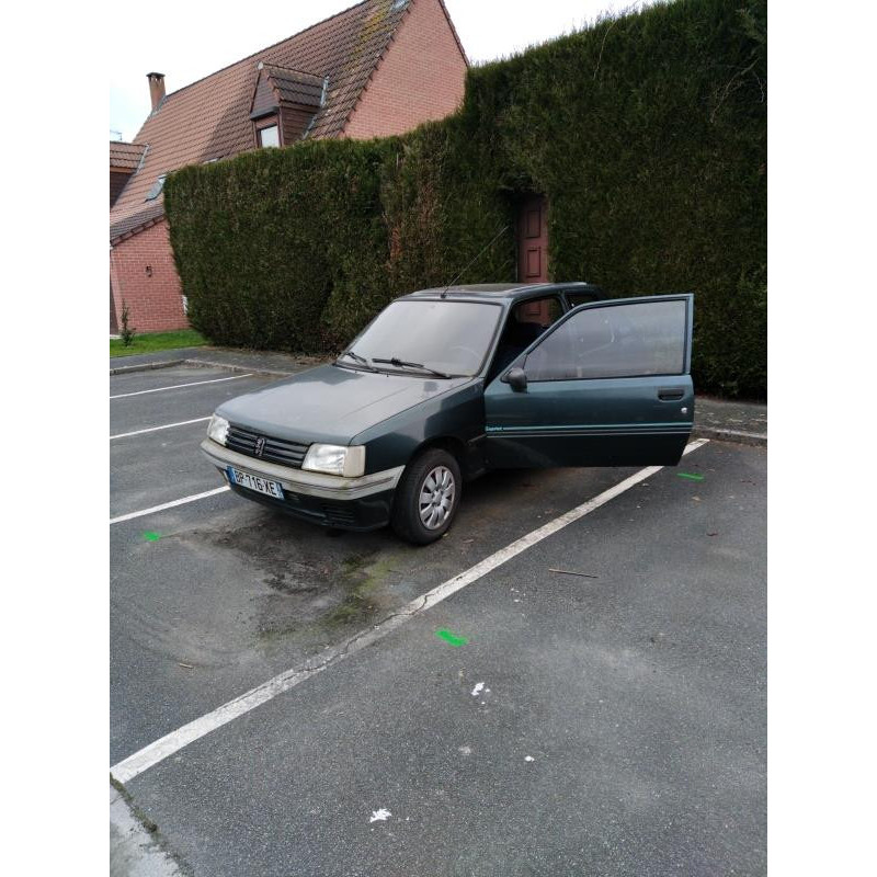 Verin de coffre PEUGEOT 205 Photo n°9