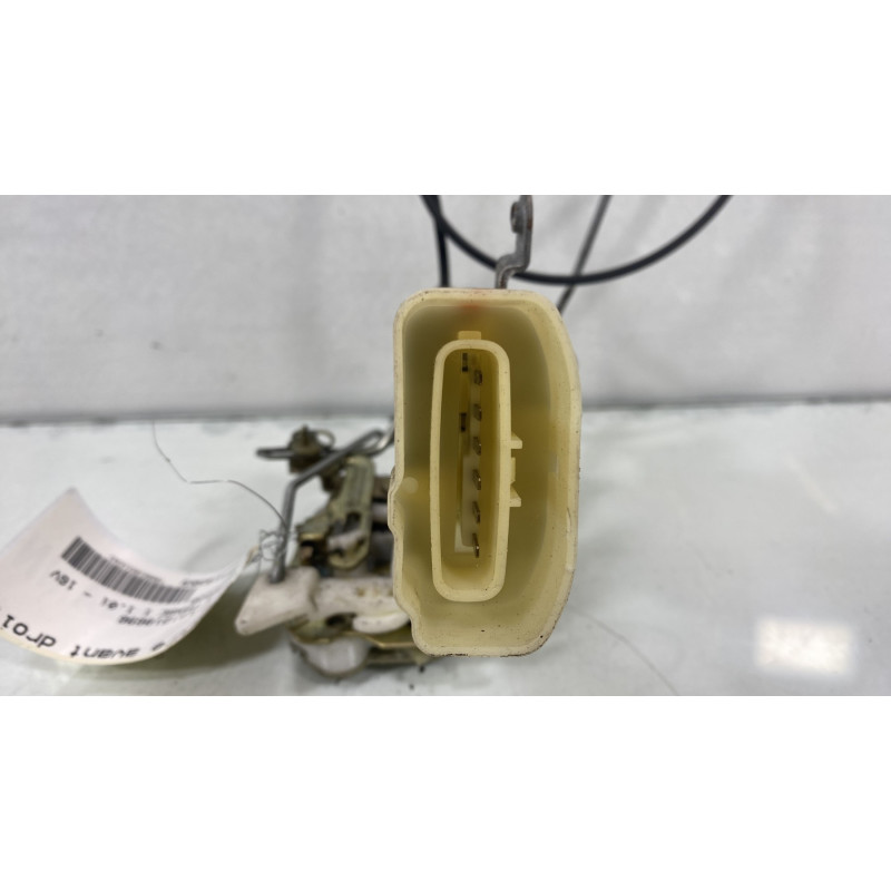 Serrure avant droit TOYOTA YARIS 1 Photo n°4