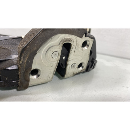 Serrure avant droit TOYOTA YARIS 2