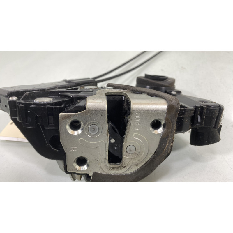 Serrure avant droit TOYOTA YARIS 2 Photo n°3