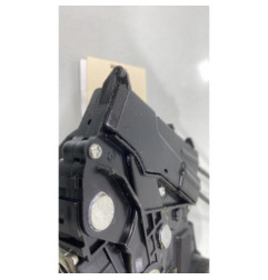 Serrure avant droit TOYOTA YARIS 2