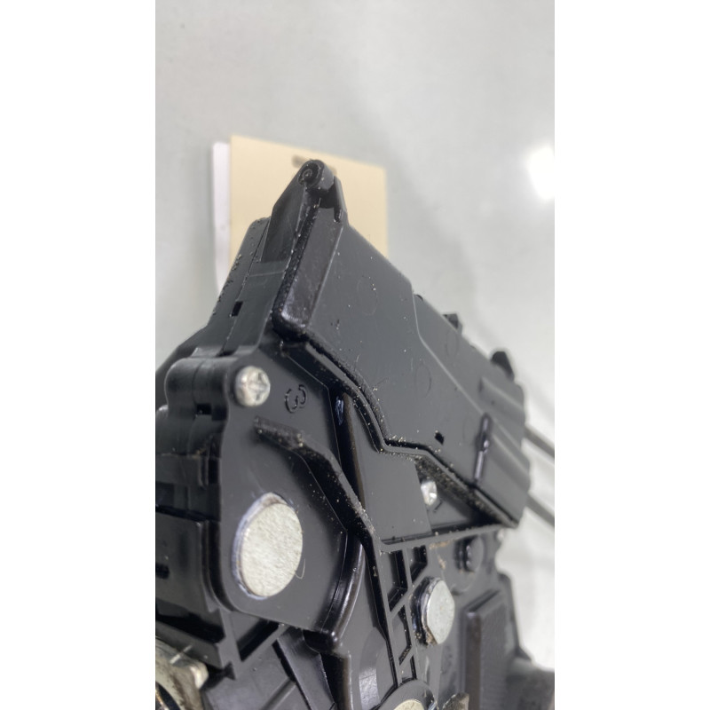 Serrure avant droit TOYOTA YARIS 2 Photo n°5