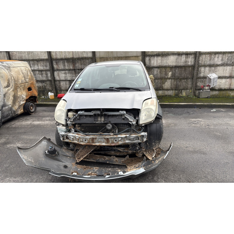Serrure avant droit TOYOTA YARIS 2 Photo n°14