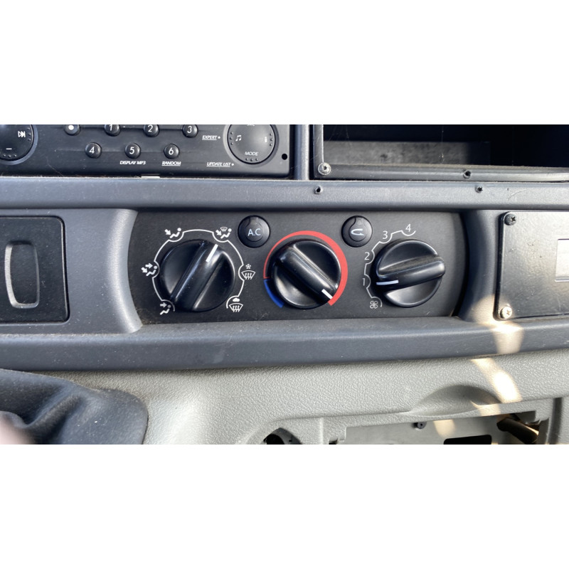 Custode avant gauche (porte) RENAULT MASTER 2 Photo n°17