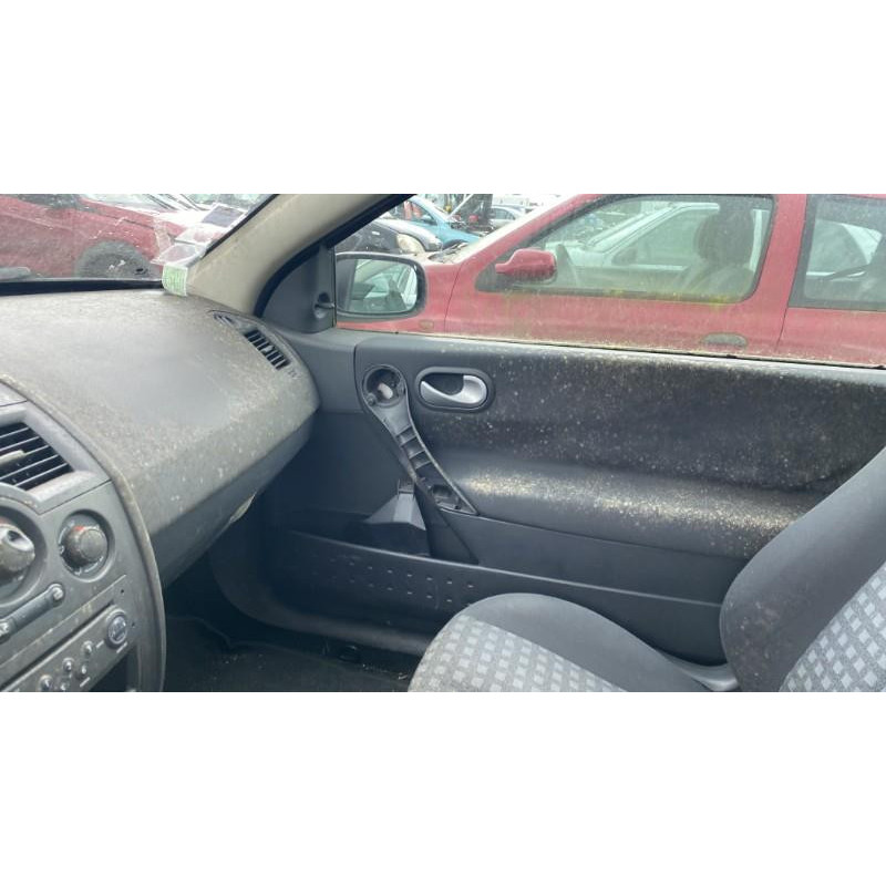 Pare choc arriere RENAULT MEGANE 2 Photo n°11