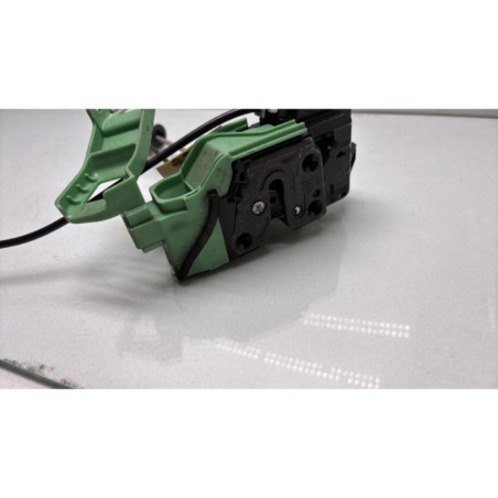 Serrure arriere droit HYUNDAI I 30 1 Photo n°1