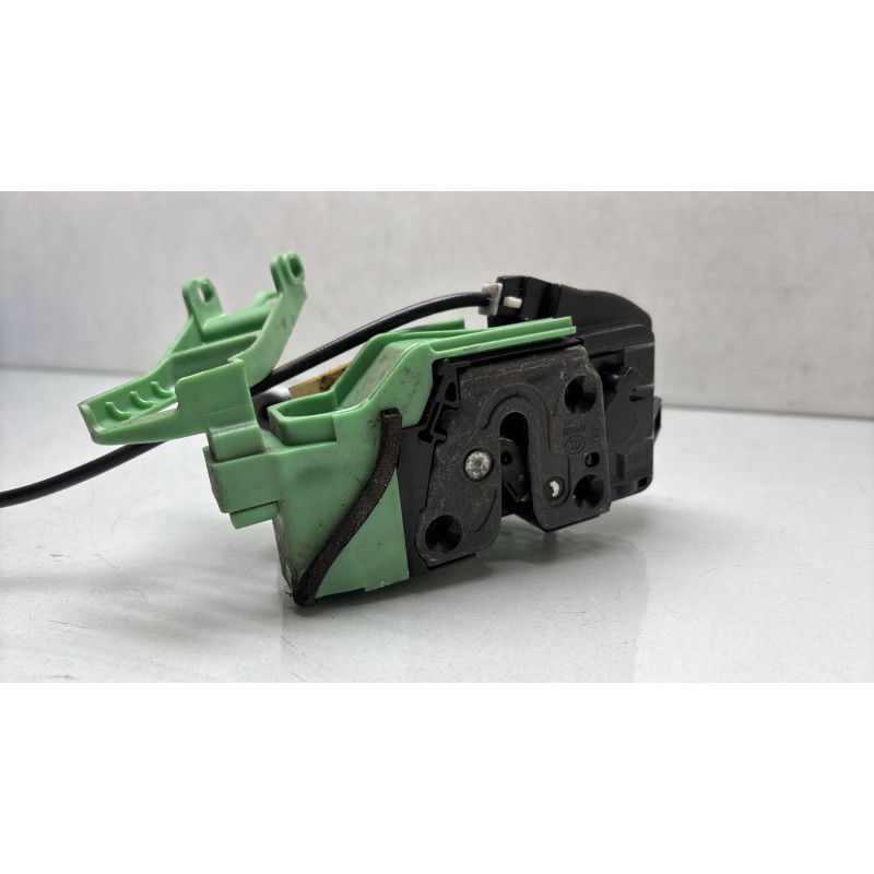 Serrure arriere droit HYUNDAI I 30 1 Photo n°2