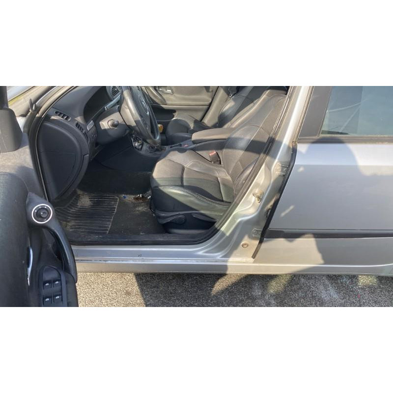 Moteur essuie glace arriere RENAULT LAGUNA 2 Photo n°15