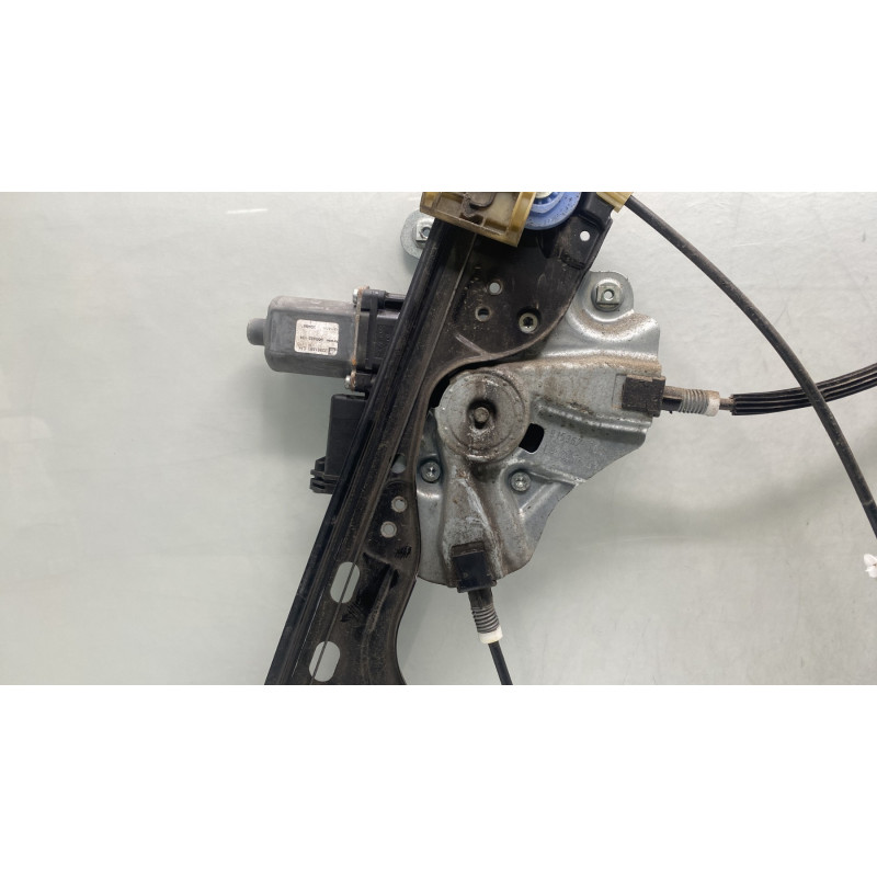 Leve vitre electrique avant gauche OPEL ASTRA J Photo n°8