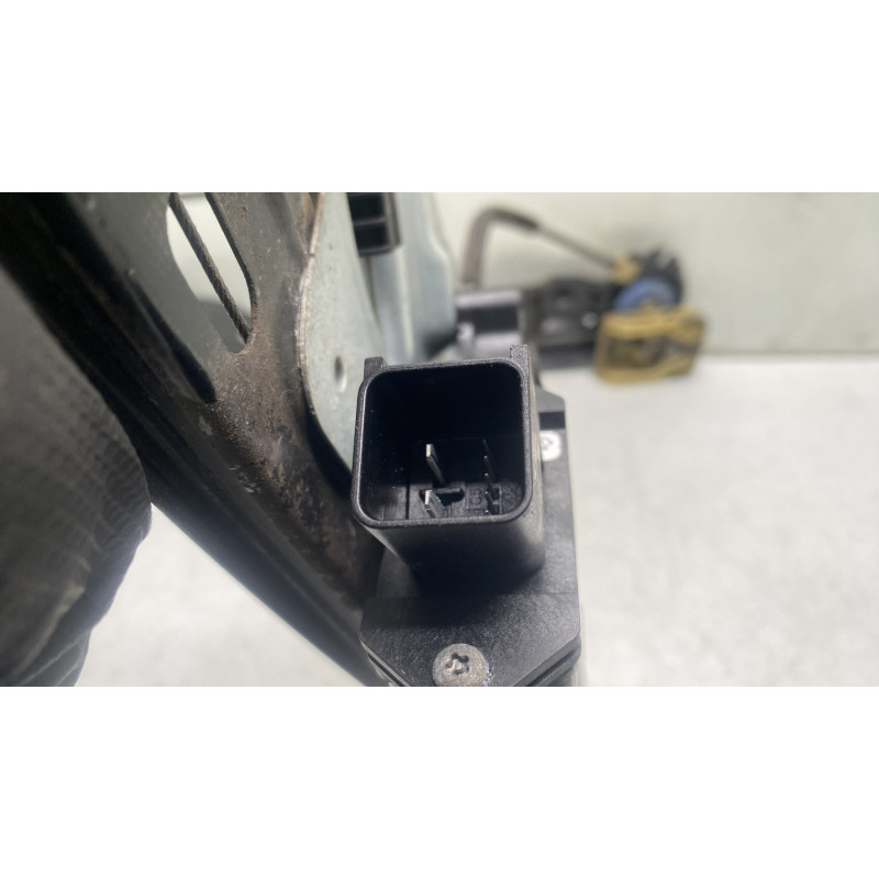 Leve vitre electrique avant gauche OPEL ASTRA J Photo n°11