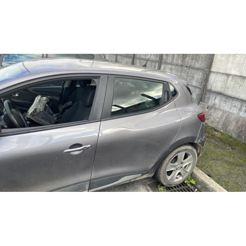 Feu arriere principal gauche (feux) RENAULT CLIO 4 Photo n°17