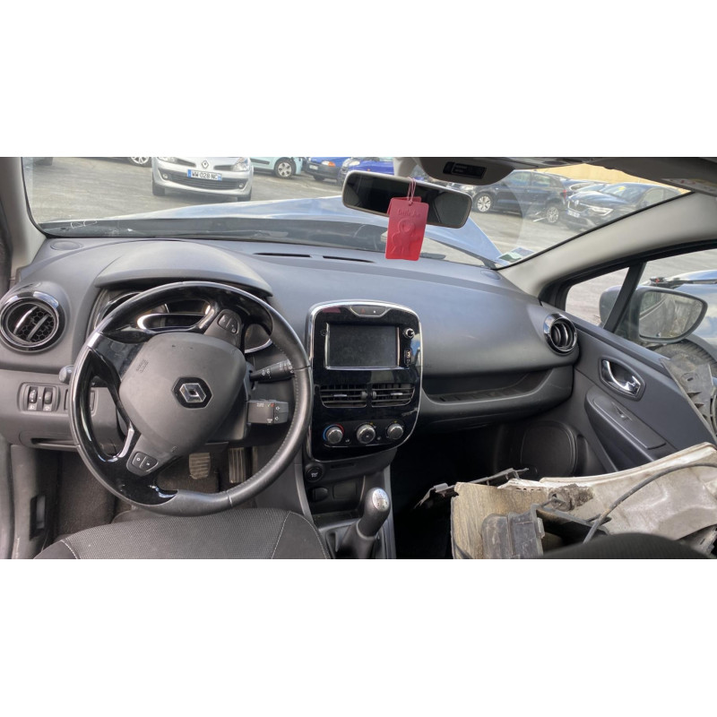 Feu arriere principal gauche (feux) RENAULT CLIO 4 Photo n°18