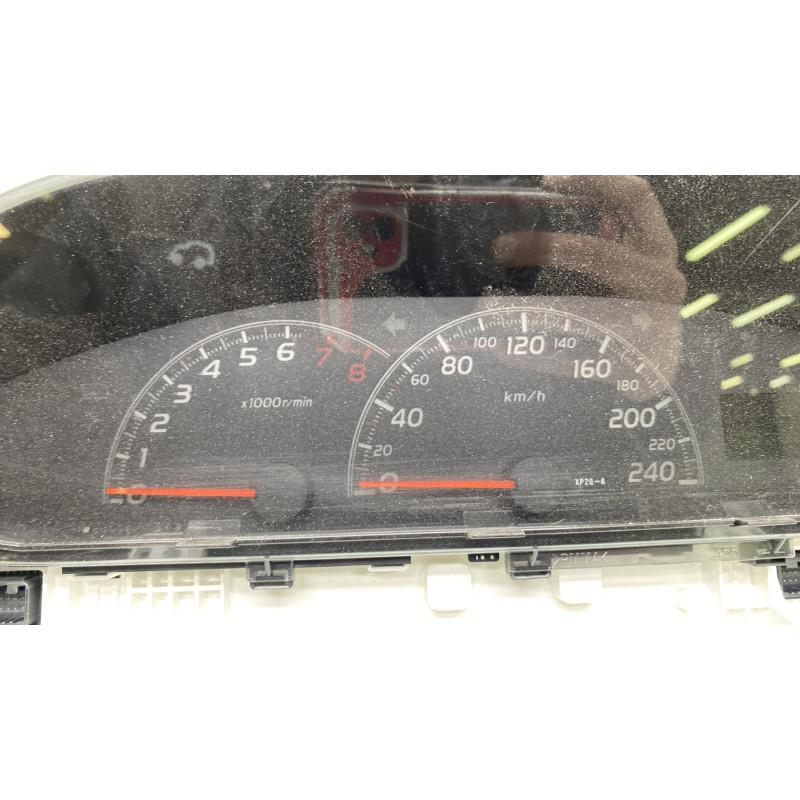 Compteur TOYOTA YARIS 2 Photo n°2