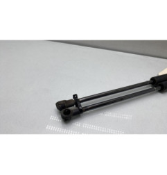 Verin de coffre TOYOTA YARIS 2