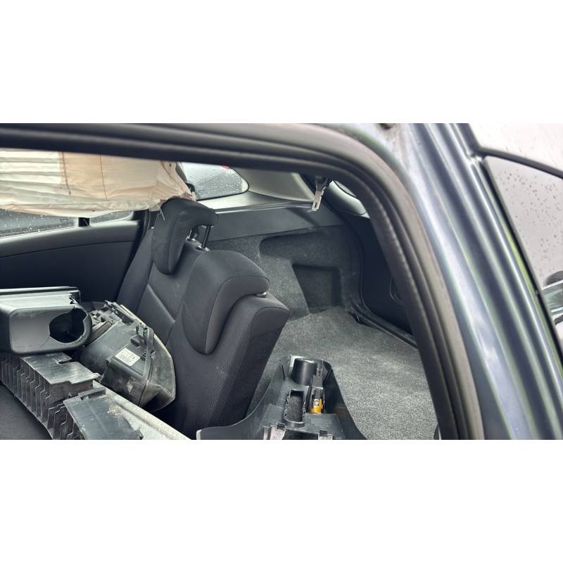 Becquet RENAULT CLIO 3 Photo n°15