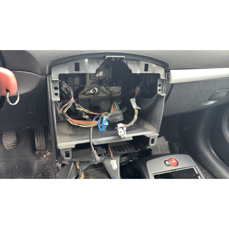 Becquet RENAULT CLIO 3 Photo n°20