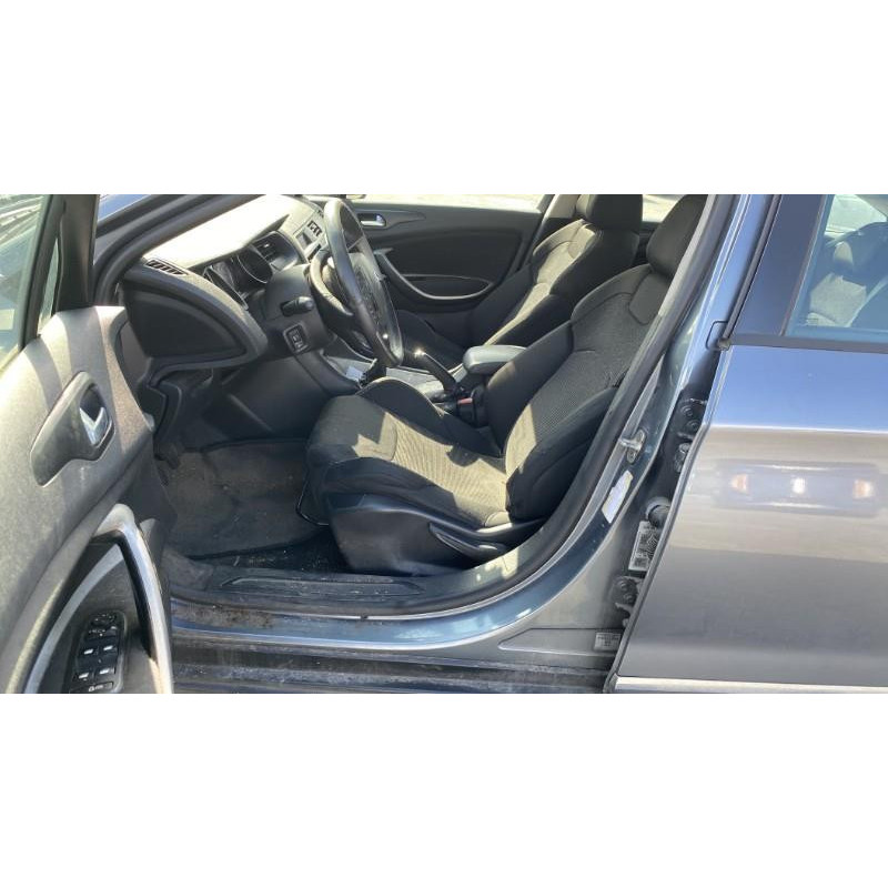 Pare boue arriere gauche CITROEN C5 2 Photo n°9