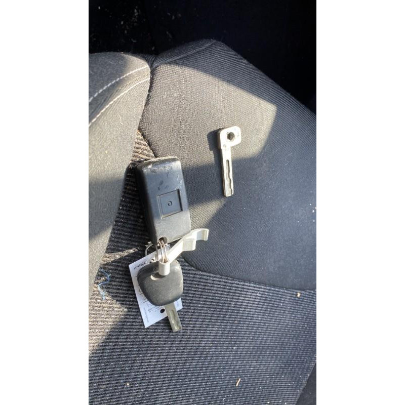 Pompe de direction CITROEN C5 2 Photo n°7
