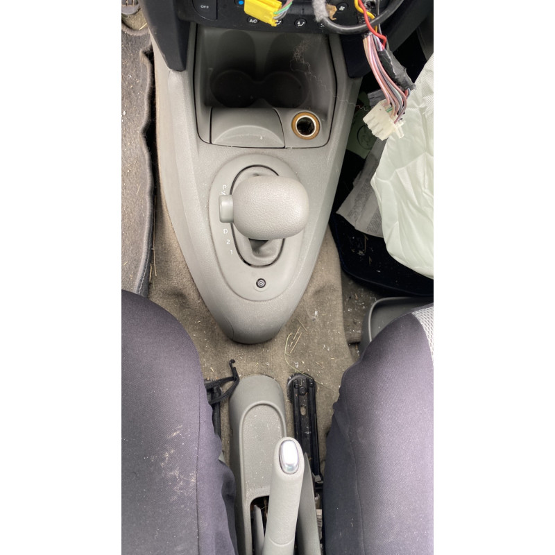 Poignee porte avant gauche RENAULT CLIO 2 Photo n°20
