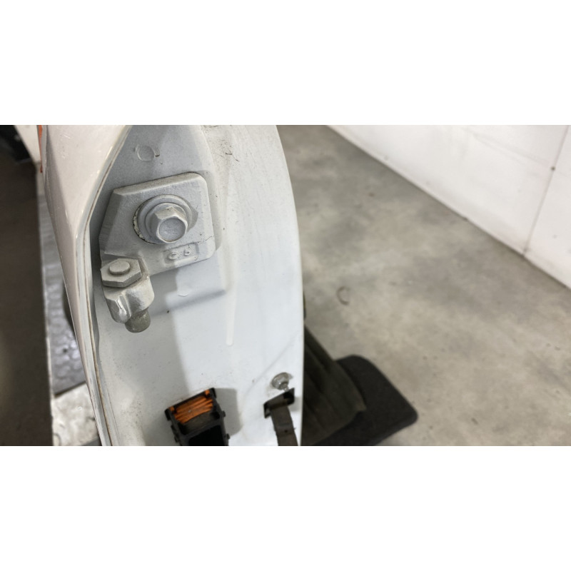 Porte avant droit OPEL CORSA D Photo n°4