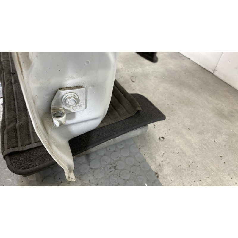 Porte avant droit OPEL CORSA D Photo n°6
