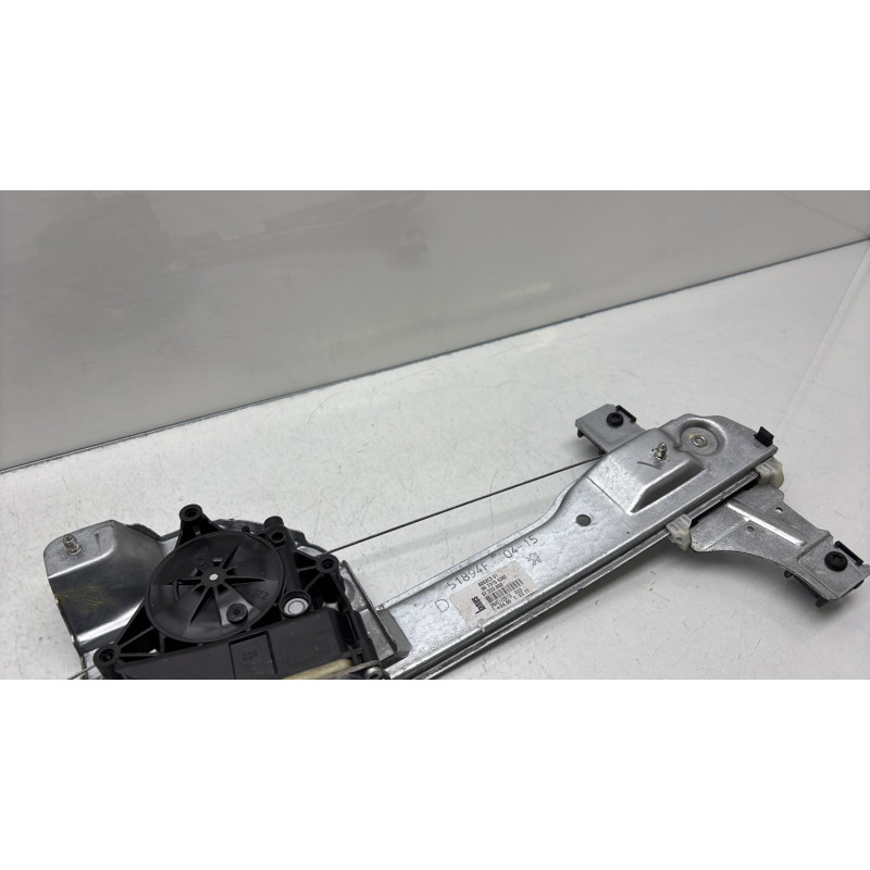 Leve vitre electrique avant droit PEUGEOT 208 1 Photo n°3