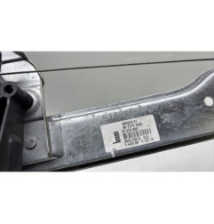 Leve vitre electrique avant droit PEUGEOT 208 1