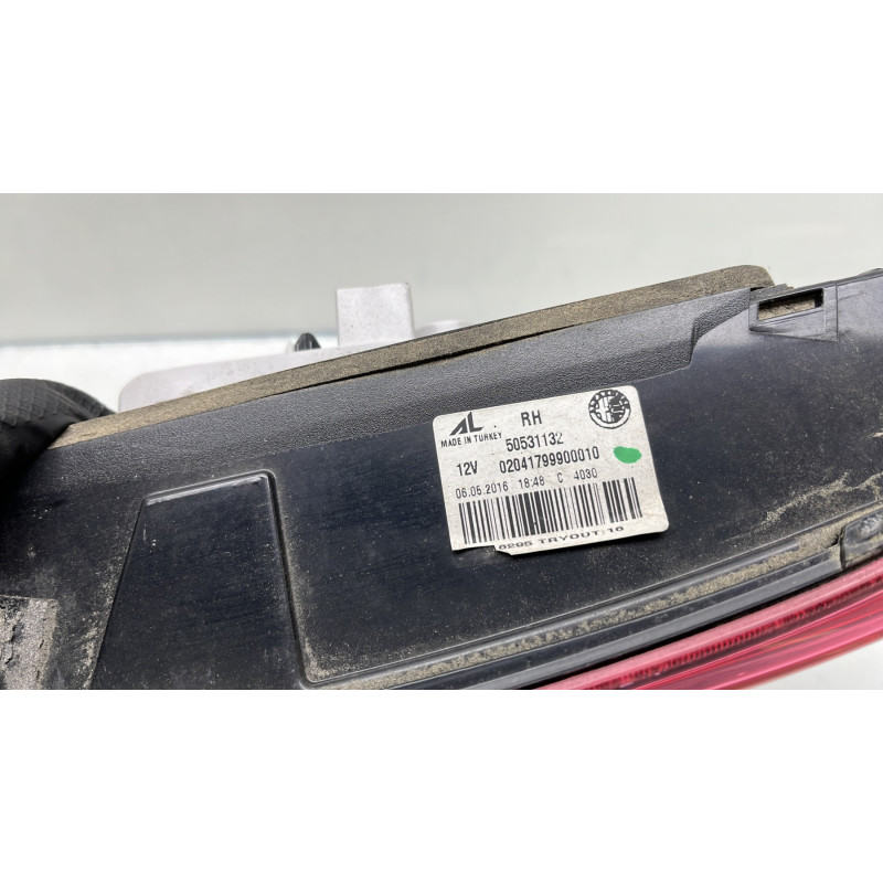 Feu arriere secondaire droit (feux) ALFA ROMEO GIULIETTA 2 Photo n°4