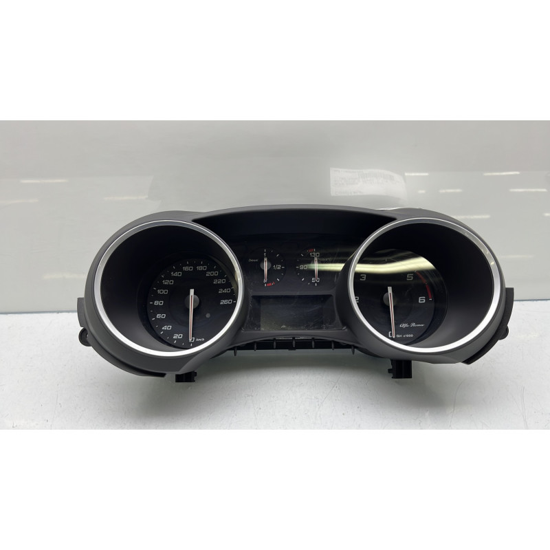 Compteur ALFA ROMEO GIULIETTA 2 Photo n°1