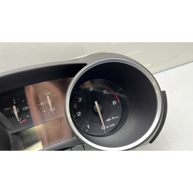 Compteur ALFA ROMEO GIULIETTA 2 Photo n°4
