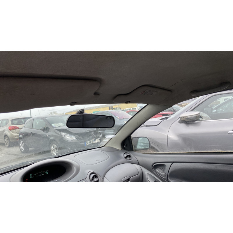 Poignee interieur avant droit TOYOTA YARIS 1 Photo n°19