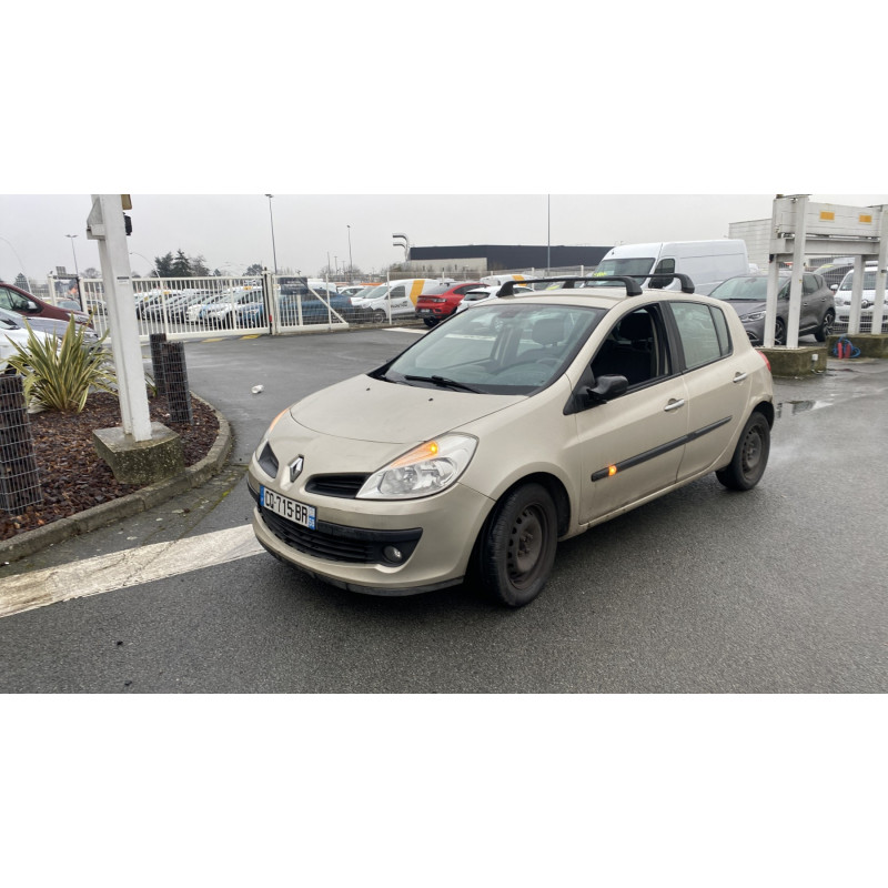 Fermeture de capot RENAULT CLIO 3 Photo n°4