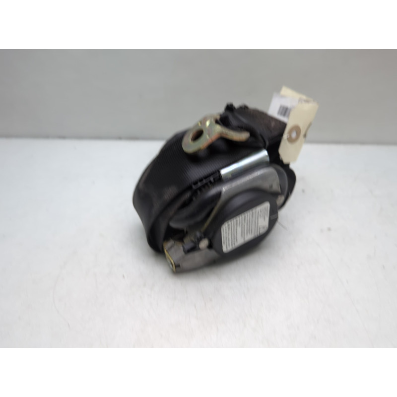 Pretensionneur de ceinture avant gauche VOLKSWAGEN GOLF 5 Photo n°1