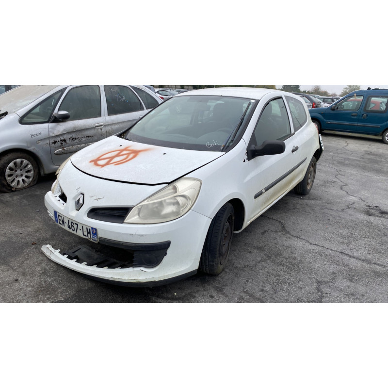 Aile avant droit RENAULT CLIO 3 Photo n°5