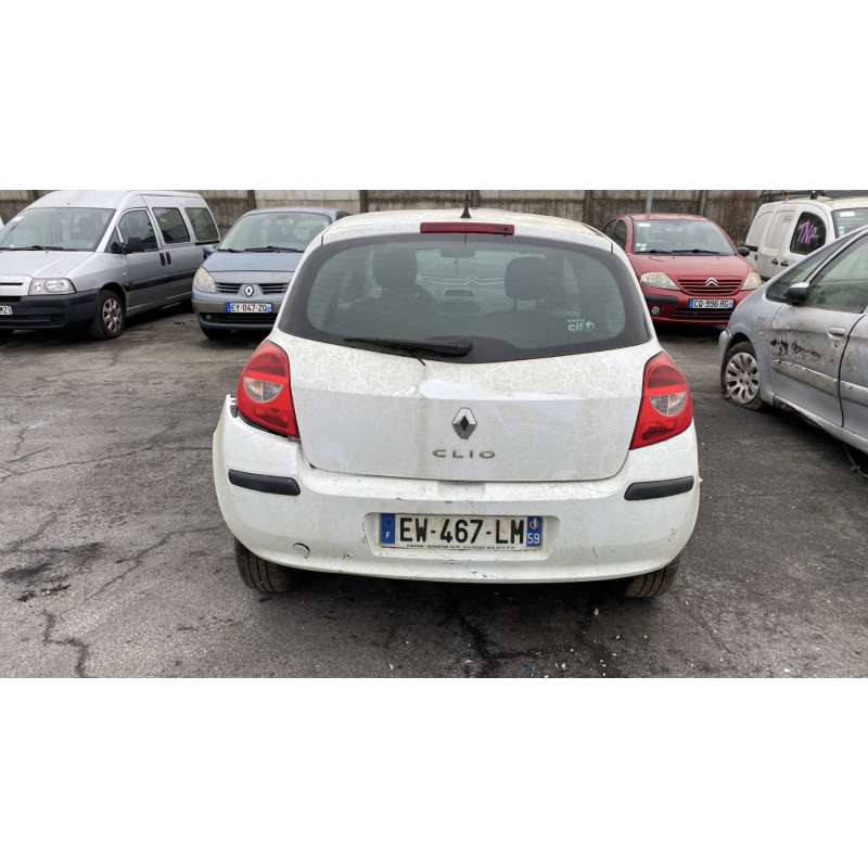 Aile avant droit RENAULT CLIO 3 Photo n°9