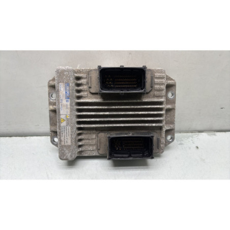 Calculateur moteur OPEL MERIVA A Photo n°1
