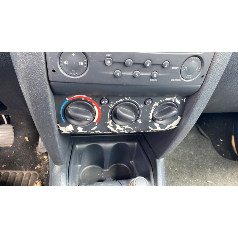 Pare boue arriere gauche RENAULT CLIO 2 Photo n°20