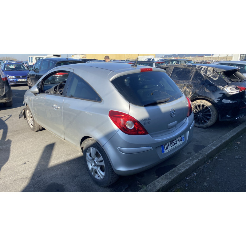 Ceinture avant droit OPEL CORSA D Photo n°8