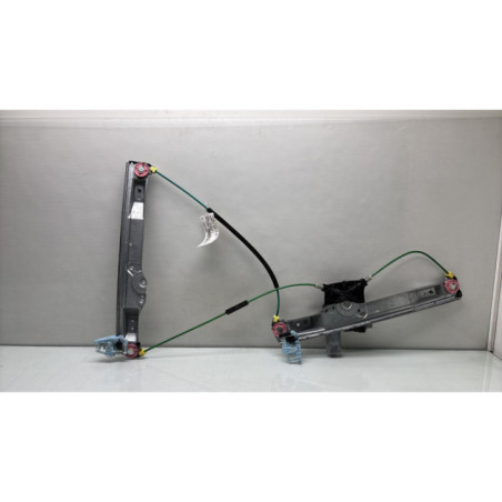 Leve vitre electrique avant gauche OPEL CORSA D Photo n°1
